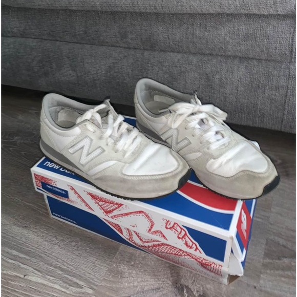 New balance sneakers - Picture 2 of 7